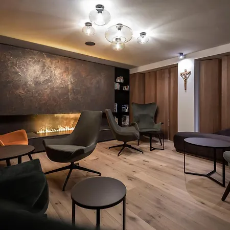 Plan Murin - Authentic Dolomites Hotel-3